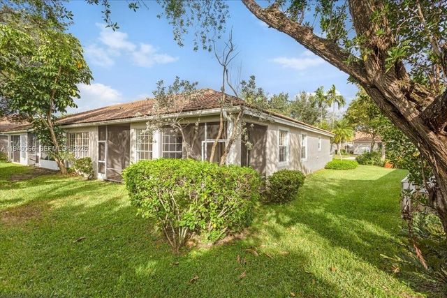 7620 S Aragon Blvd 1, Sunrise, FL 33322