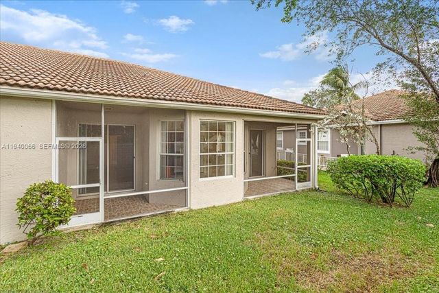 7620 S Aragon Blvd 1, Sunrise, FL 33322