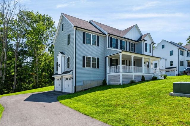 9 Horizon Way, Plaistow, NH 03865