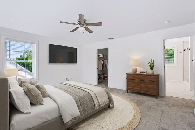 9 Horizon Way, Plaistow, NH 03865