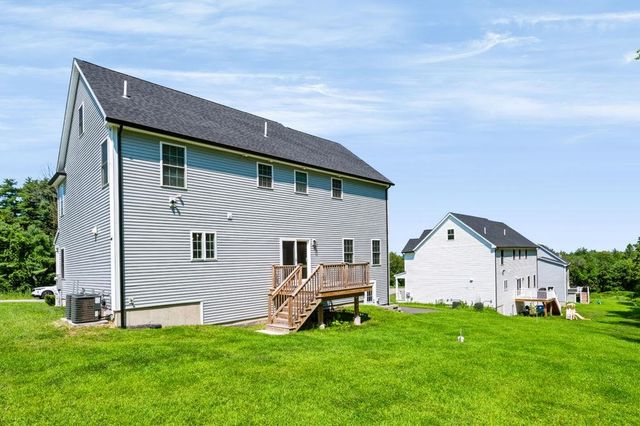 9 Horizon Way, Plaistow, NH 03865