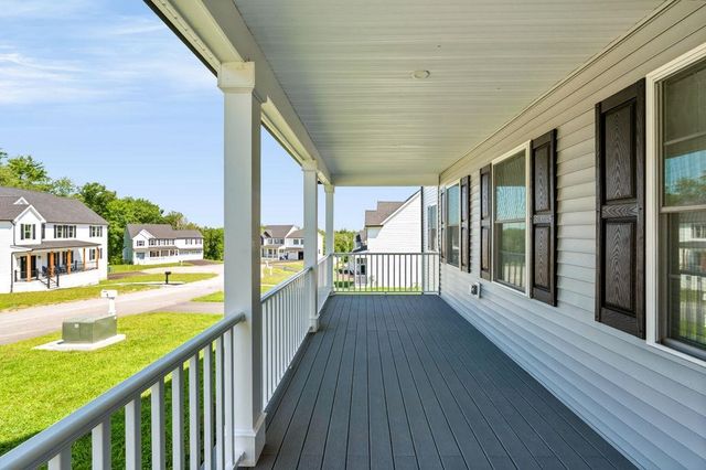 9 Horizon Way, Plaistow, NH 03865
