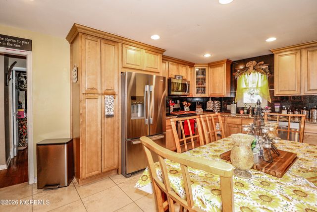 80 Elm Street, Spotswood, NJ 08884