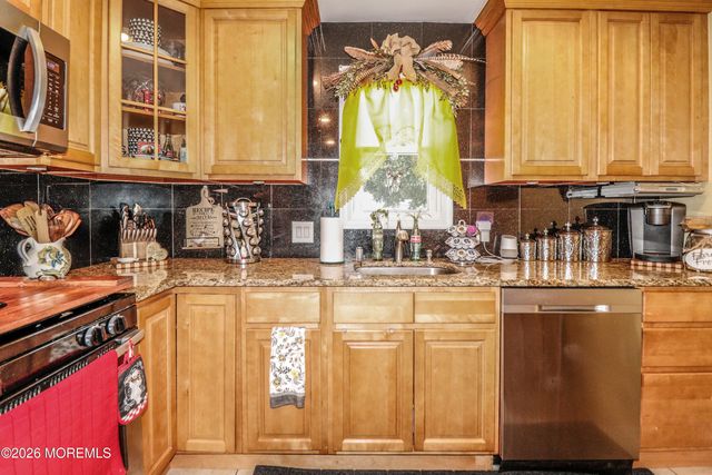 80 Elm Street, Spotswood, NJ 08884