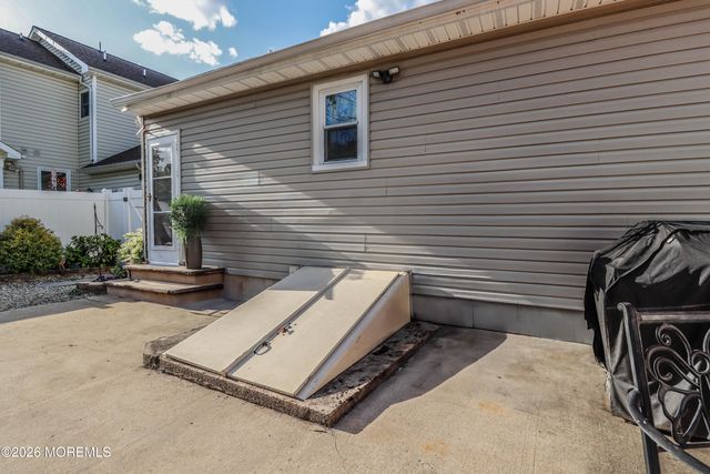 80 Elm Street, Spotswood, NJ 08884