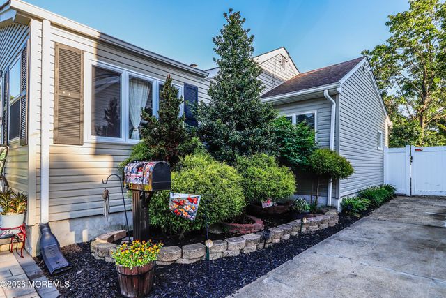 80 Elm Street, Spotswood, NJ 08884