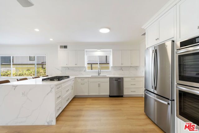 3514 Mountain View Avenue, Los Angeles, CA 90066