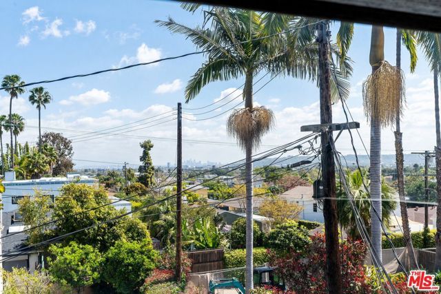 3514 Mountain View Avenue, Los Angeles, CA 90066