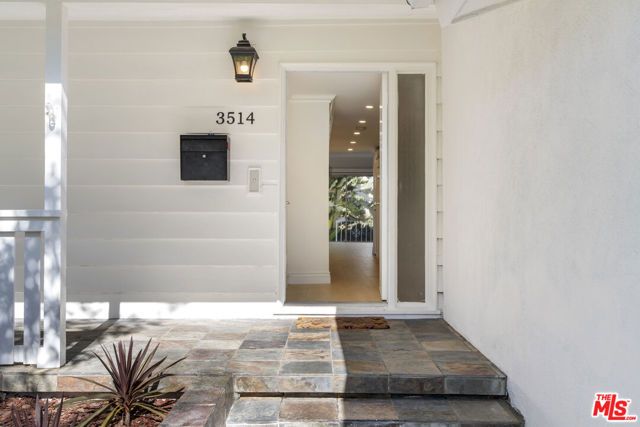 3514 Mountain View Avenue, Los Angeles, CA 90066
