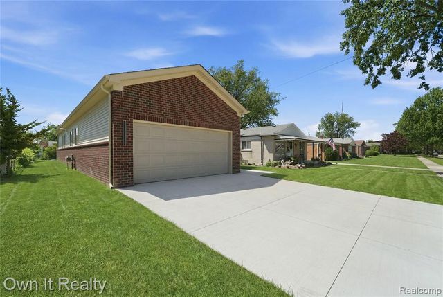 7606 Margaret Street, Taylor, MI 48180