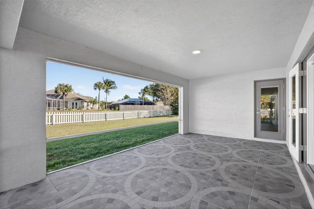 2501 SE Mariposa Avenue, Port St. Lucie, Port St Lucie, FL 34952