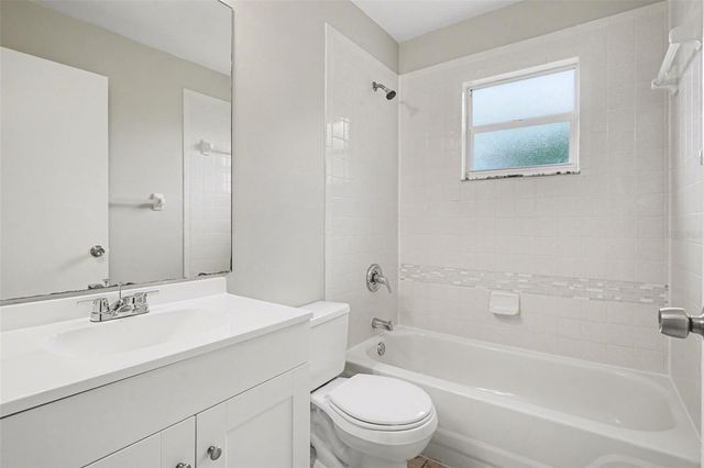 526 N FINCH COURT, Kissimmee, FL 34759