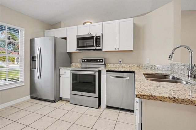 526 N FINCH COURT, Kissimmee, FL 34759