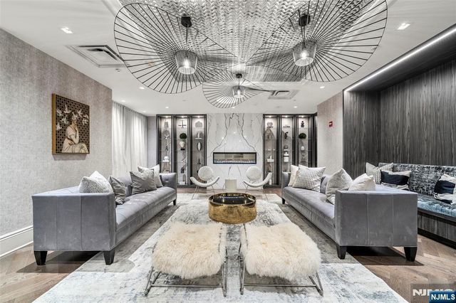 88 Morgan Street 4107, Jersey City, NJ 07302