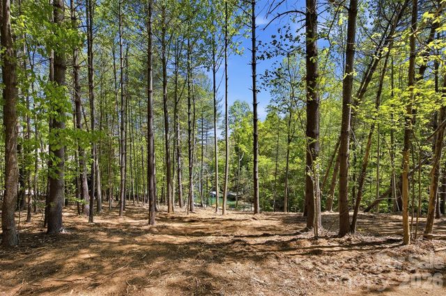 4981 Camellia Drive 228, Morganton, NC 28655