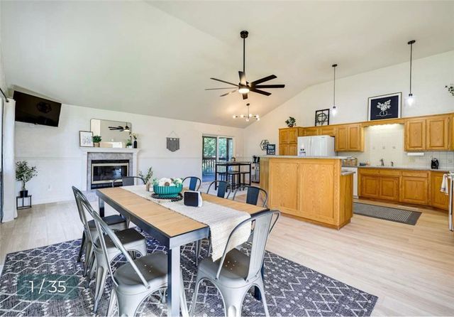 5 Horseshoe Drive, Holiday Island, AR 72631