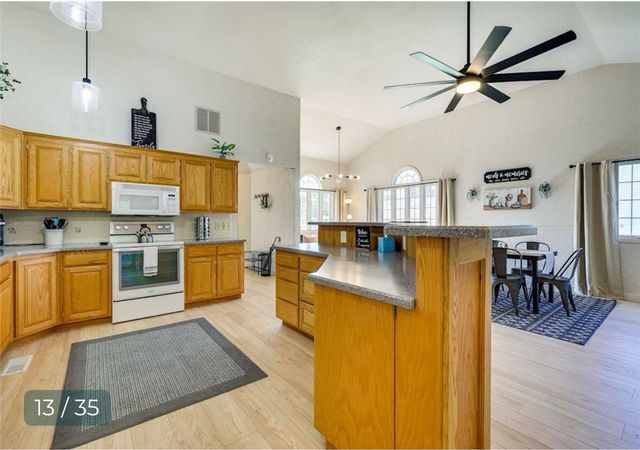 5 Horseshoe Drive, Holiday Island, AR 72631