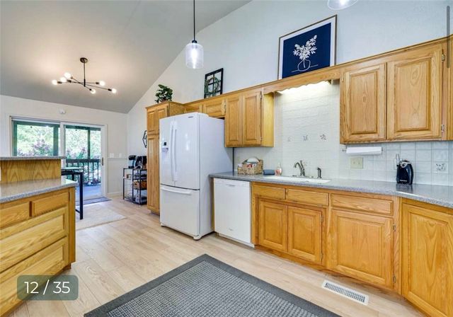 5 Horseshoe Drive, Holiday Island, AR 72631