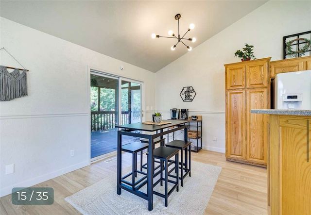 5 Horseshoe Drive, Holiday Island, AR 72631