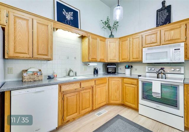 5 Horseshoe Drive, Holiday Island, AR 72631