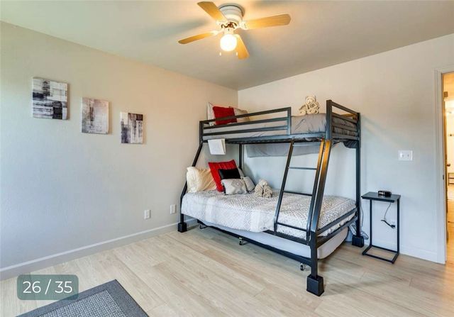 5 Horseshoe Drive, Holiday Island, AR 72631