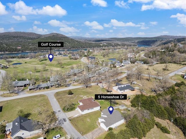 5 Horseshoe Drive, Holiday Island, AR 72631