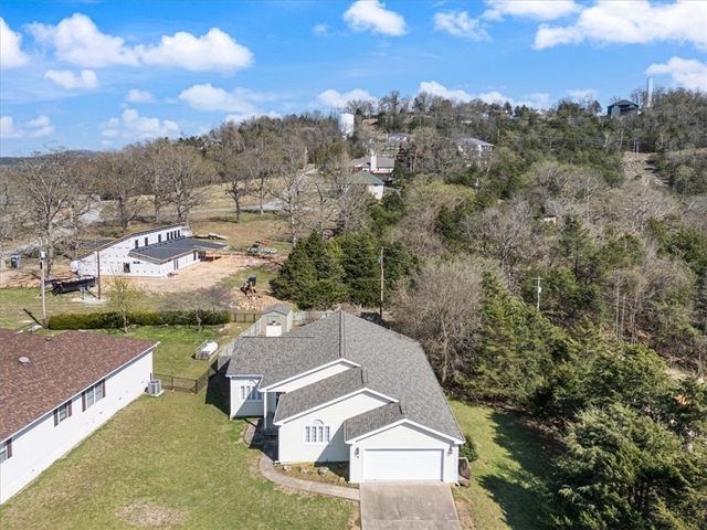 5 Horseshoe Drive, Holiday Island, AR 72631