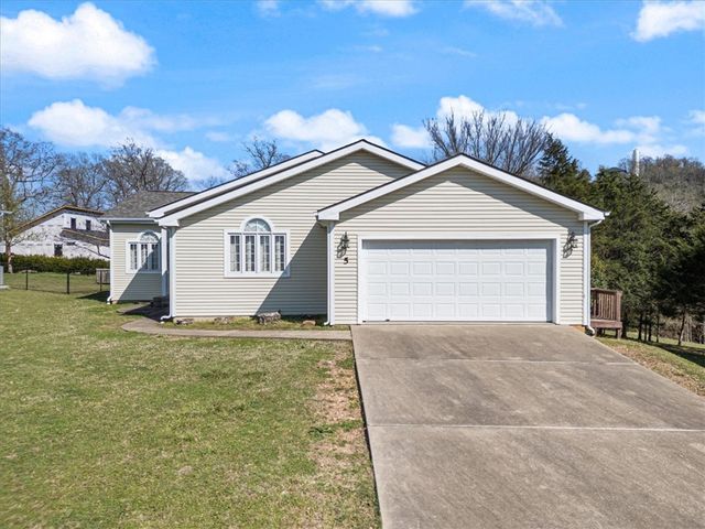 5 Horseshoe Drive, Holiday Island, AR 72631