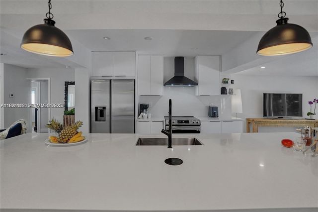 948 NE 26th Ave, Pompano Beach, FL 33062