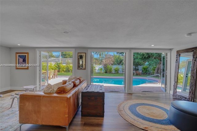 948 NE 26th Ave, Pompano Beach, FL 33062