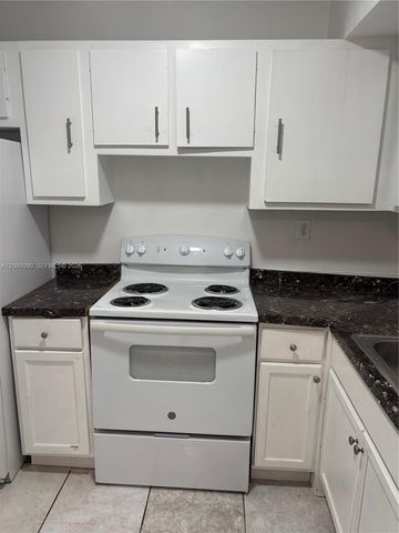 3600 NW 21st Street 101, Lauderdale Lakes, FL 33311