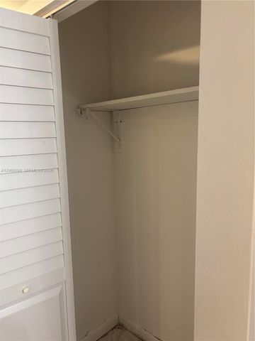 3600 NW 21st Street 101, Lauderdale Lakes, FL 33311