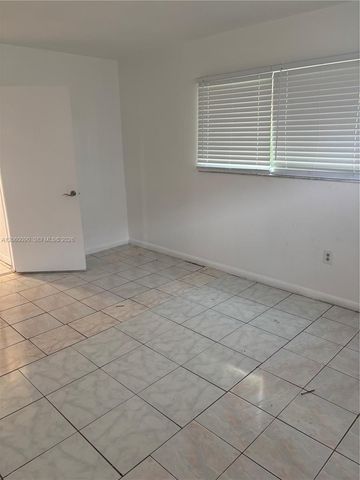 3600 NW 21st Street 101, Lauderdale Lakes, FL 33311