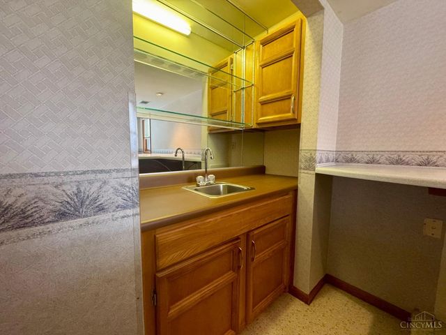 5895 Quailhill Drive, Green Twp, OH 45233