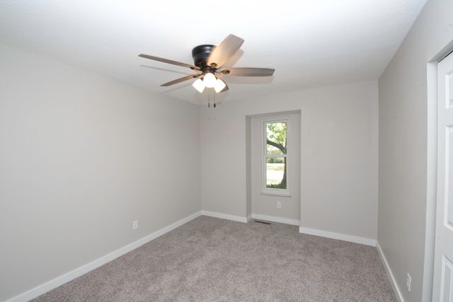 3504 S Kansas Avenue, Springfield, MO 65807