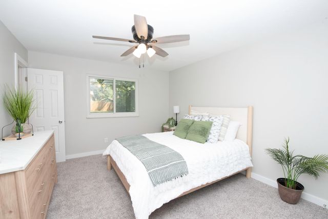 3504 S Kansas Avenue, Springfield, MO 65807