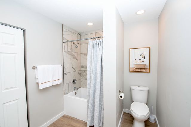 3504 S Kansas Avenue, Springfield, MO 65807