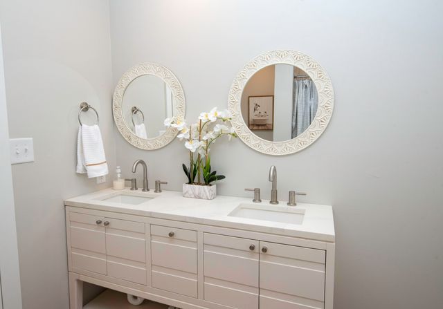 3504 S Kansas Avenue, Springfield, MO 65807