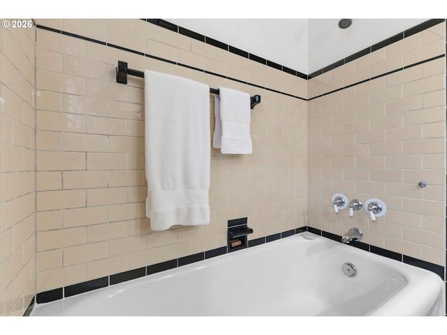 3613 Ne 24TH Ave, Portland, OR 97212