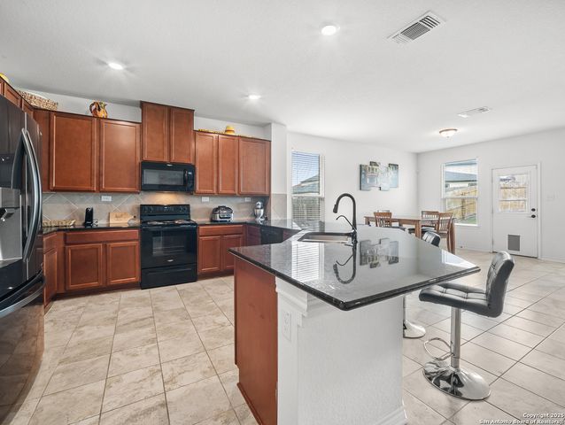 220 Shadow Terrace, Universal City, TX 78148