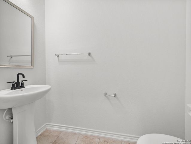 220 Shadow Terrace, Universal City, TX 78148