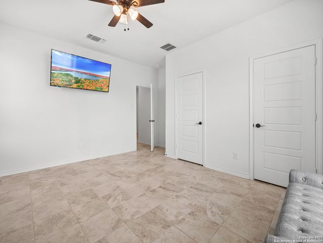 220 Shadow Terrace, Universal City, TX 78148