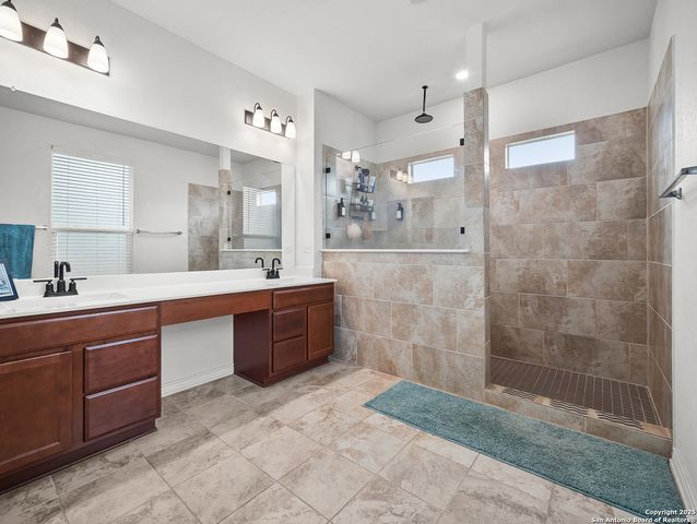 220 Shadow Terrace, Universal City, TX 78148