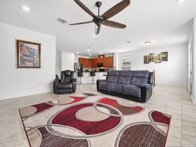 220 Shadow Terrace, Universal City, TX 78148