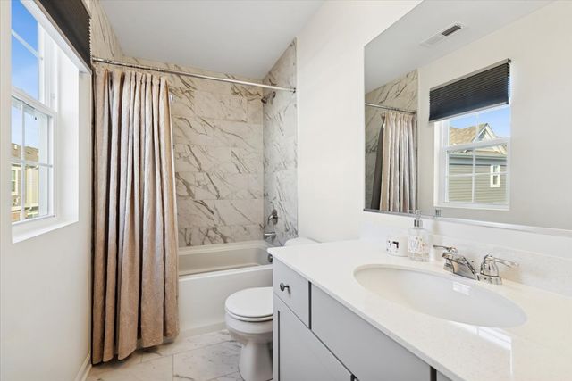 9272 143rd Street, Orland Park, IL 60462