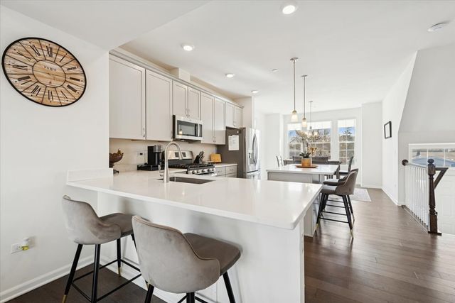 9272 143rd Street, Orland Park, IL 60462