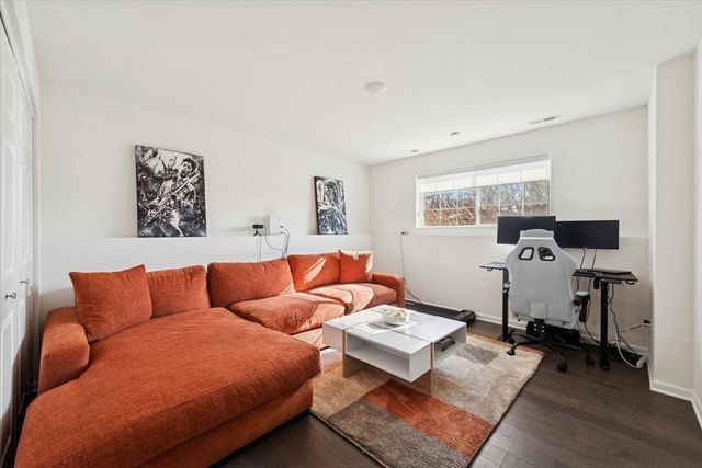 9272 143rd Street, Orland Park, IL 60462