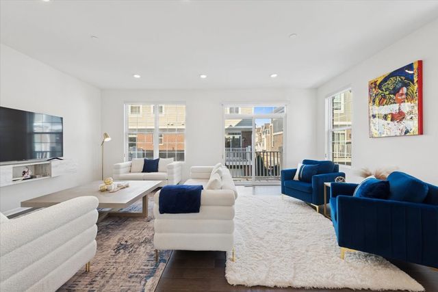 9272 143rd Street, Orland Park, IL 60462