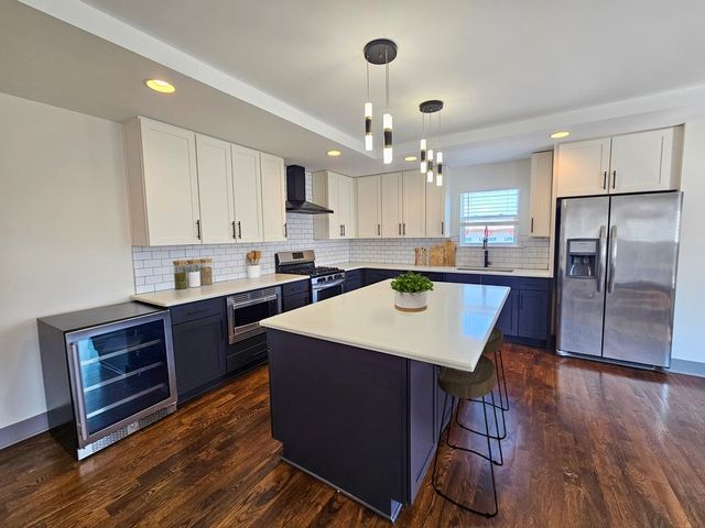 28 N Hill St, Nashville, TN 37210