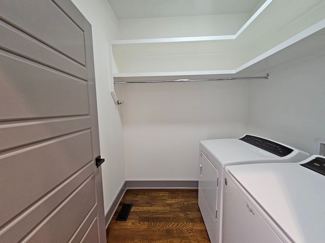 28 N Hill St, Nashville, TN 37210